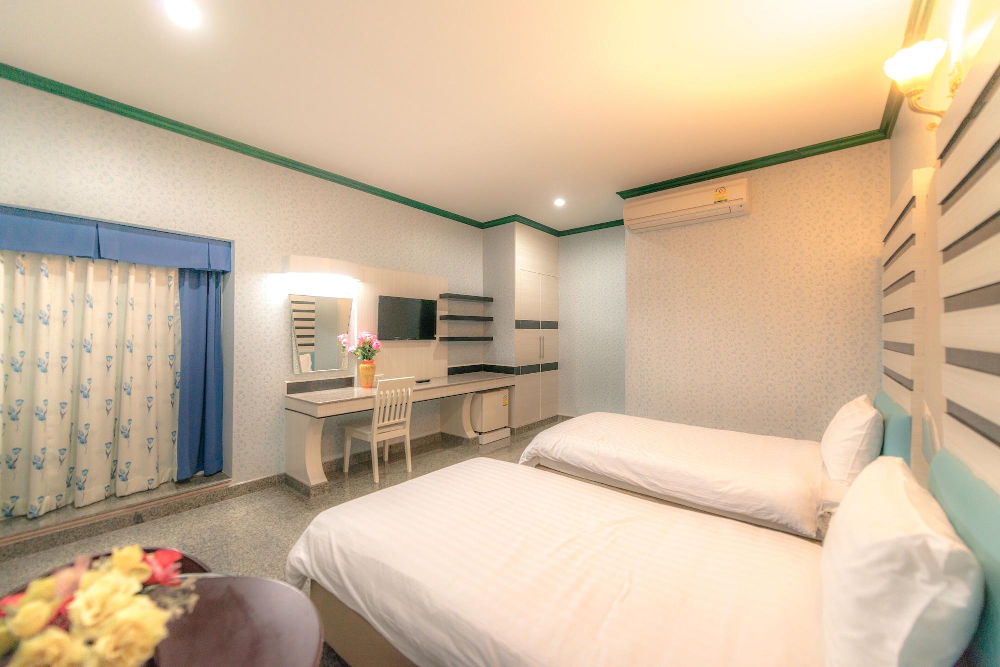 Martina Hotel Surin Buitenkant foto