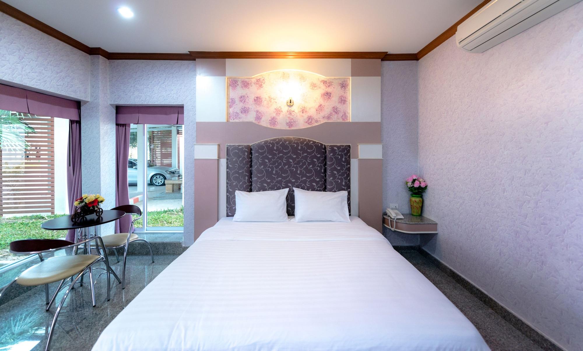 Martina Hotel Surin Buitenkant foto
