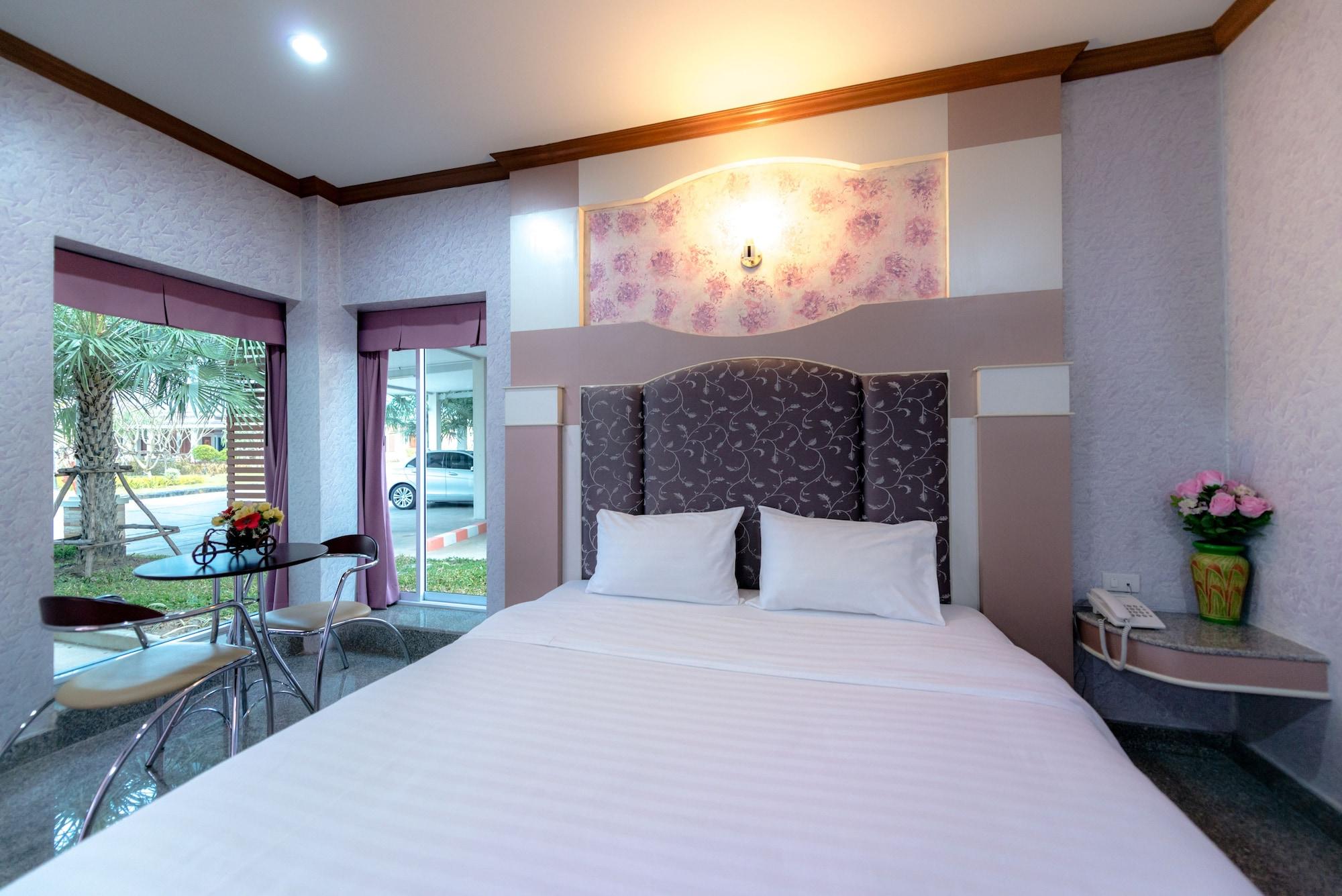 Martina Hotel Surin Buitenkant foto