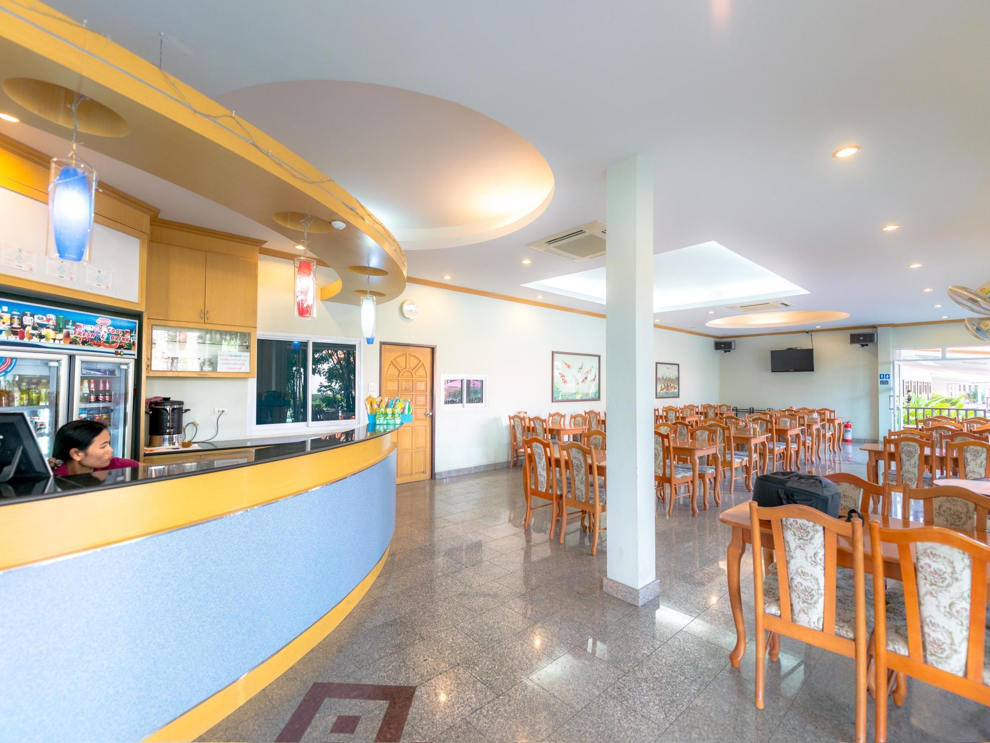 Martina Hotel Surin Buitenkant foto